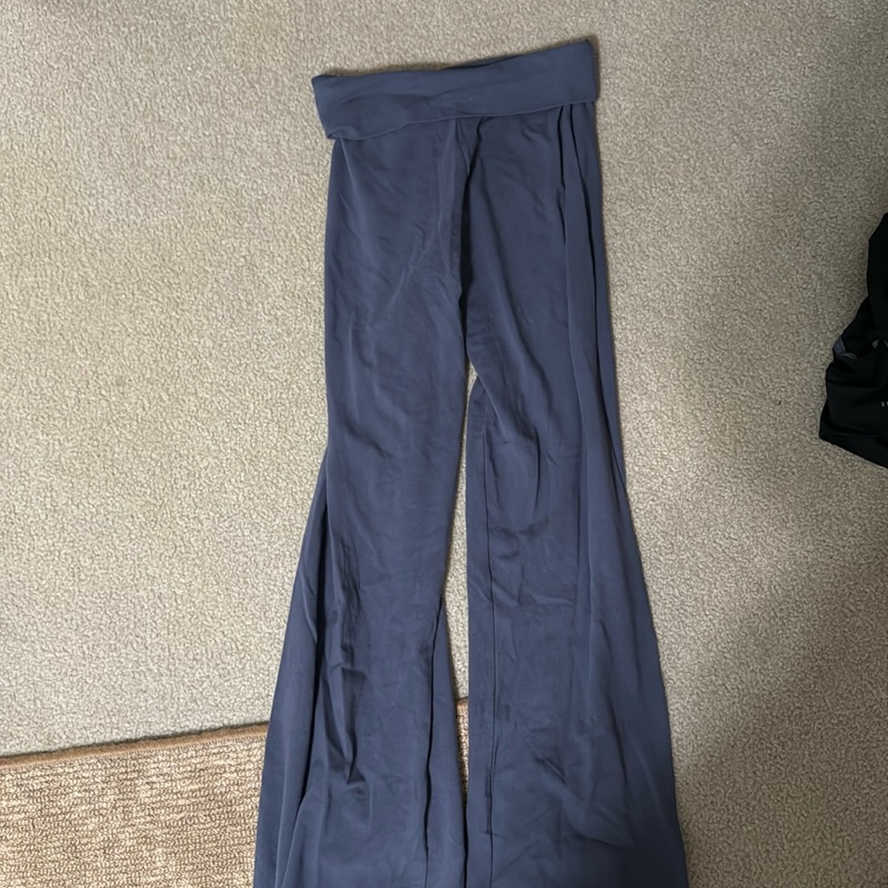Brandy Melville Priscilla pants